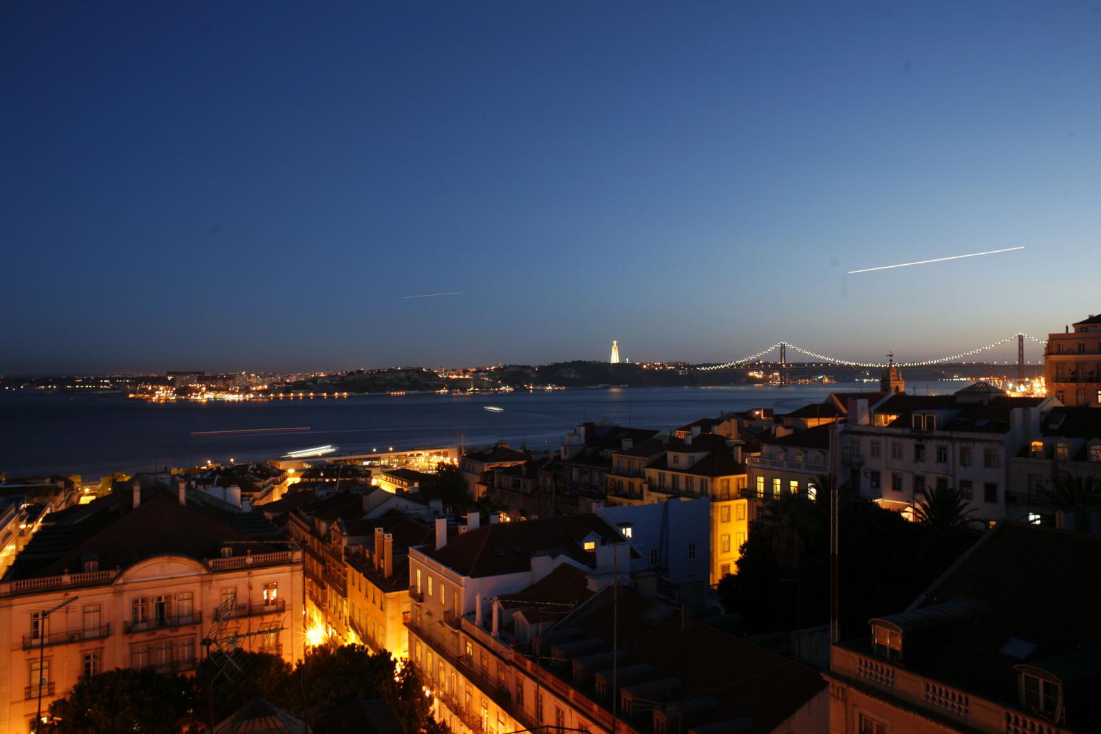 The BA Terrace, stunning views of the Bairro Alto